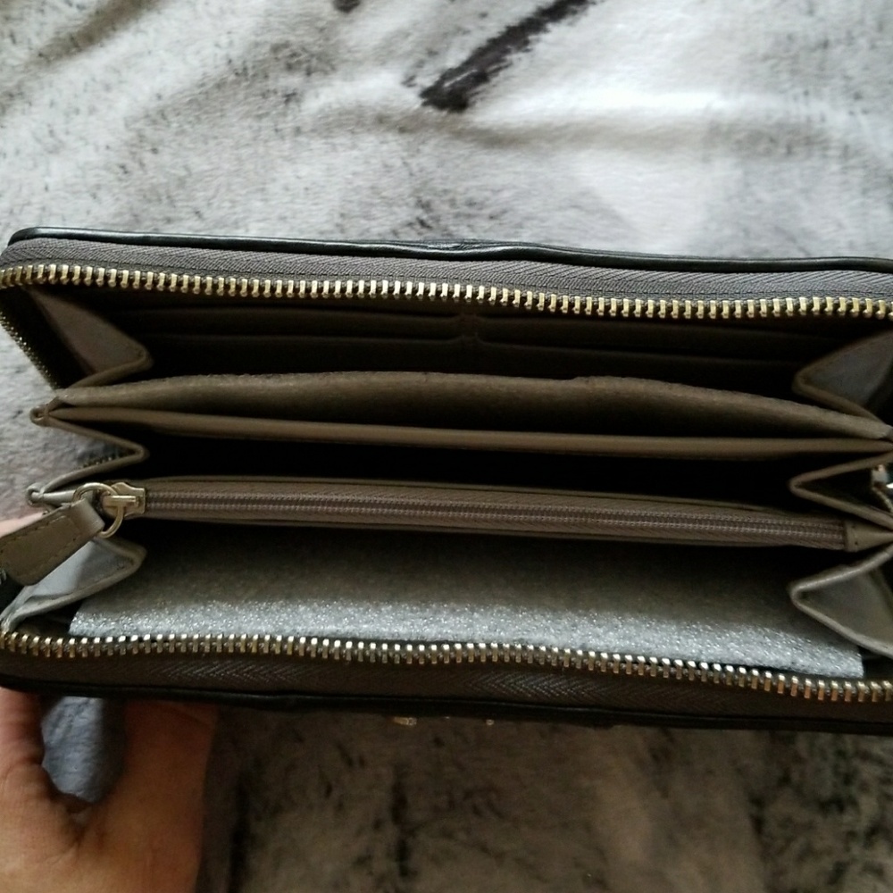 COACH Authentic Wallet - Picture 3 of 5